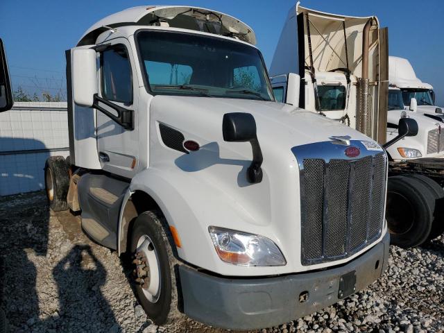 Salvage Peterbilt Tractor 579