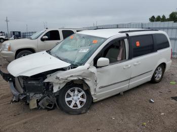  Salvage Chrysler Minivan