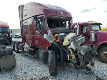  Salvage Volvo Vnl