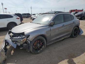  Salvage Alfa Romeo Stelvio