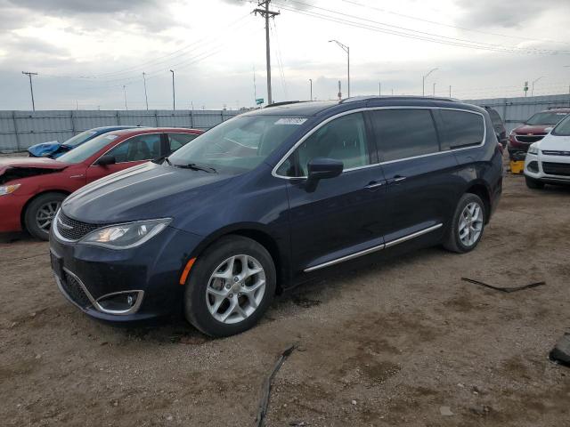  Salvage Chrysler Pacifica