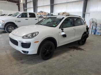  Salvage Porsche Cayenne