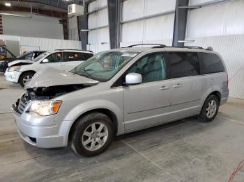  Salvage Chrysler Minivan