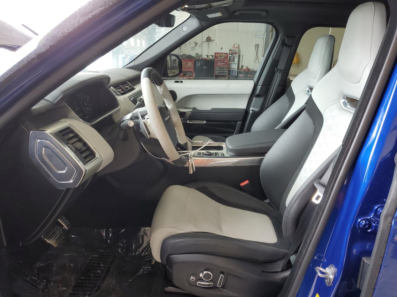 Land Rover Range Rover Svr Image 4