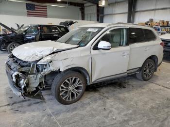  Salvage Mitsubishi Outlander