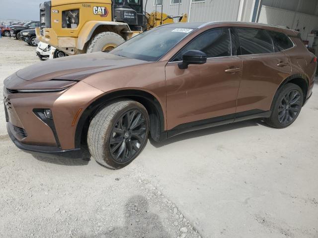  Salvage Toyota Crown Sign