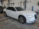 Chrysler 300 Limited Image 3