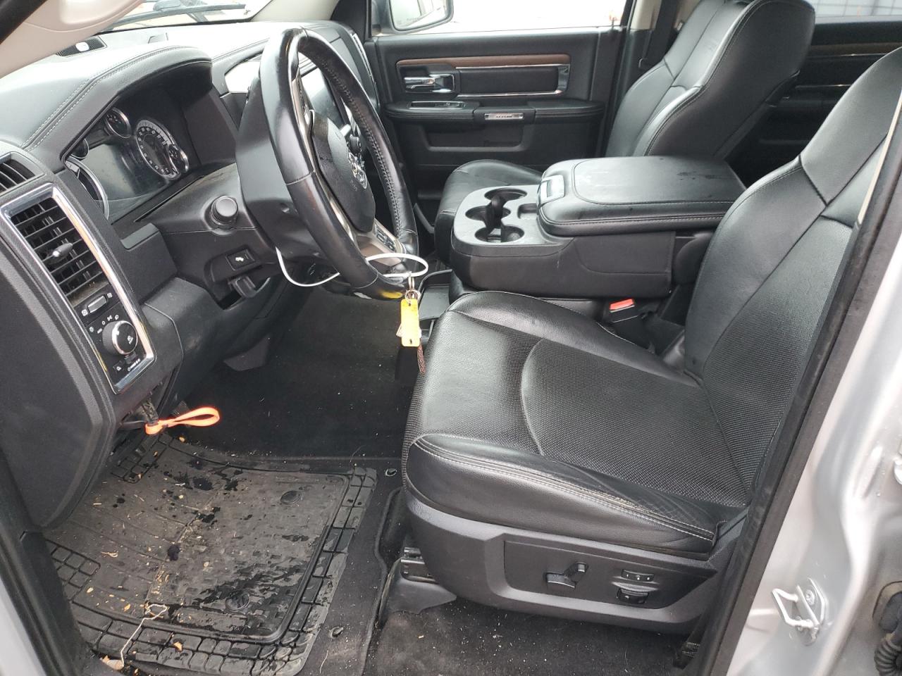 Ram 1500 Laramie Image 4