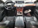 INFINITI M35 Base Image 9