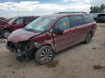  Salvage Toyota Sienna