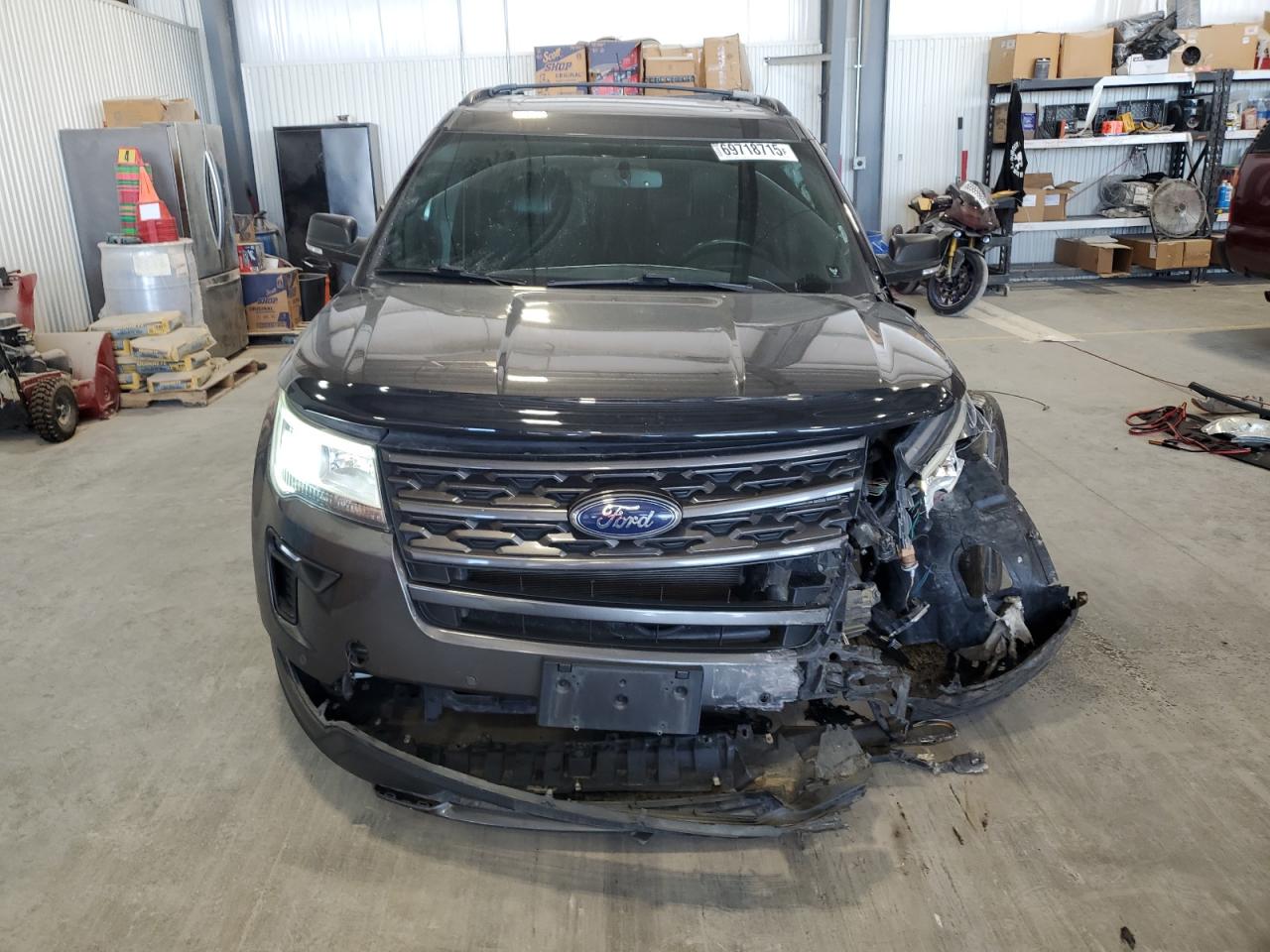 Ford Explorer Xlt Image 3