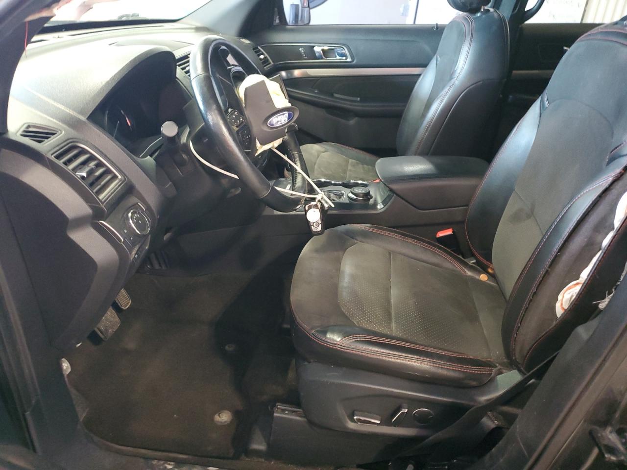 Ford Explorer Xlt Image 5