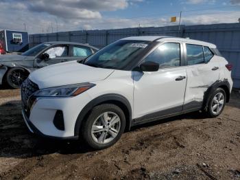 Salvage Nissan Kicks