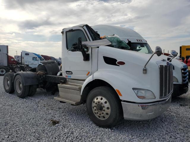  Salvage Peterbilt Tractor 579