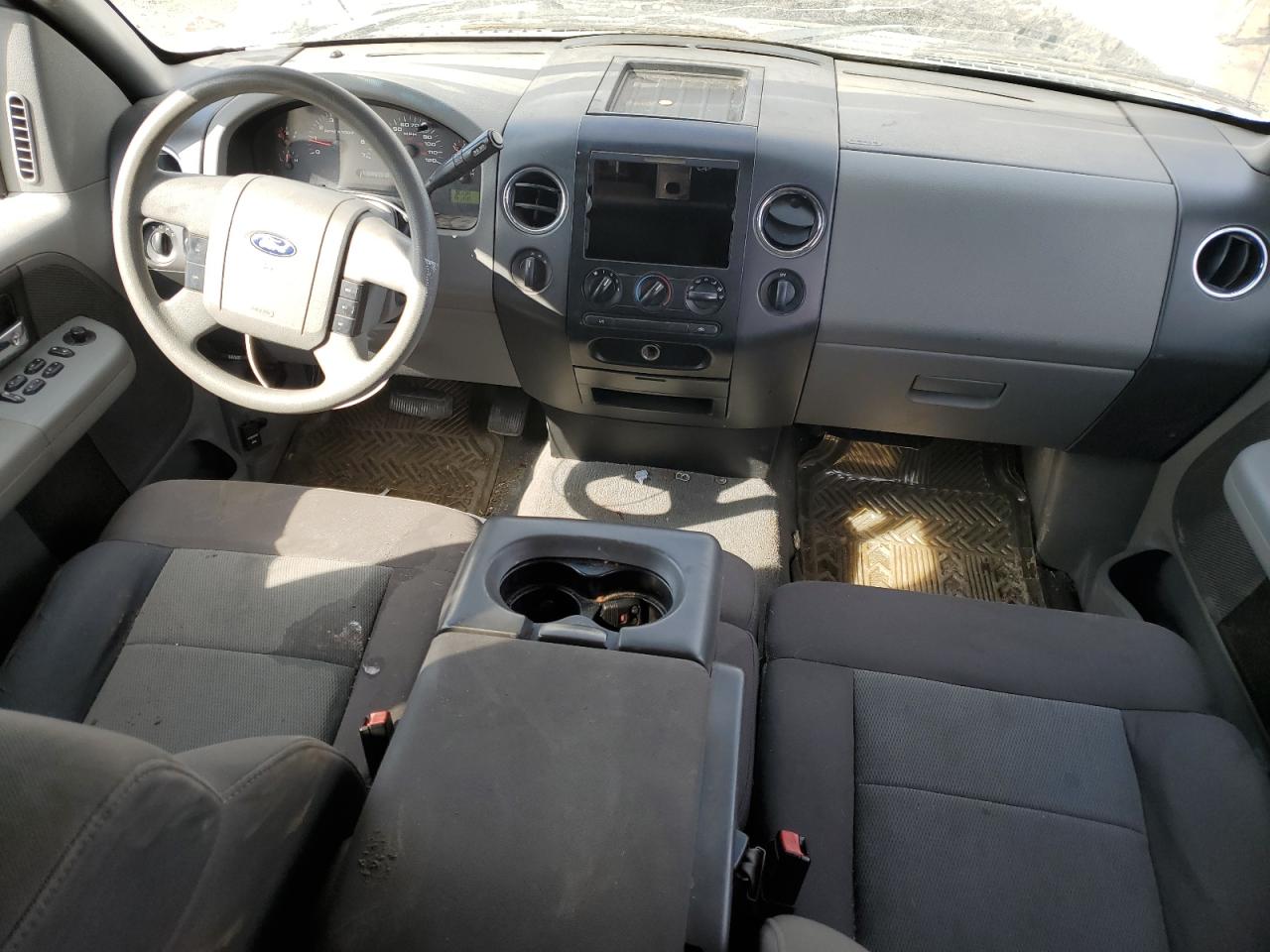 Ford F-150 Supercrew Image 6