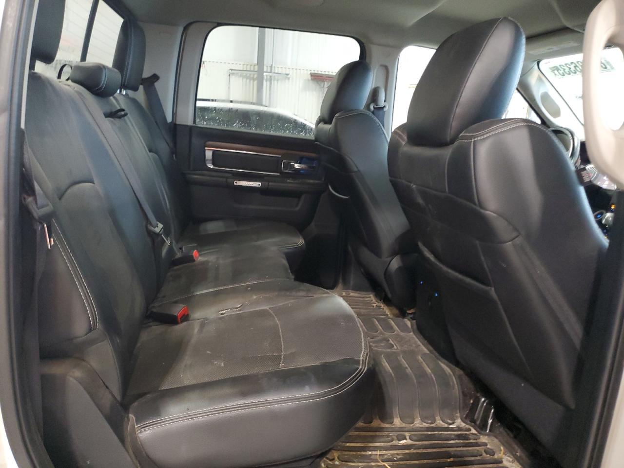 Ram 1500 Laramie Image 12