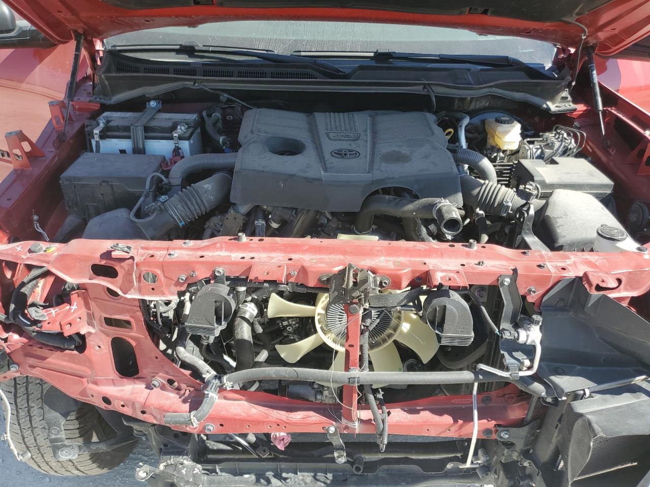Toyota Tundra Crewmax Sr Image 3