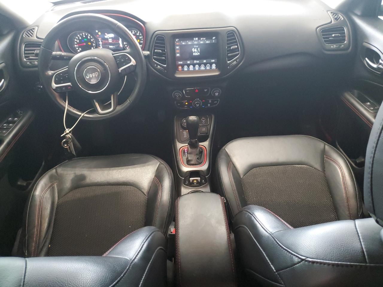 Jeep Compass Trailhawk Image 7