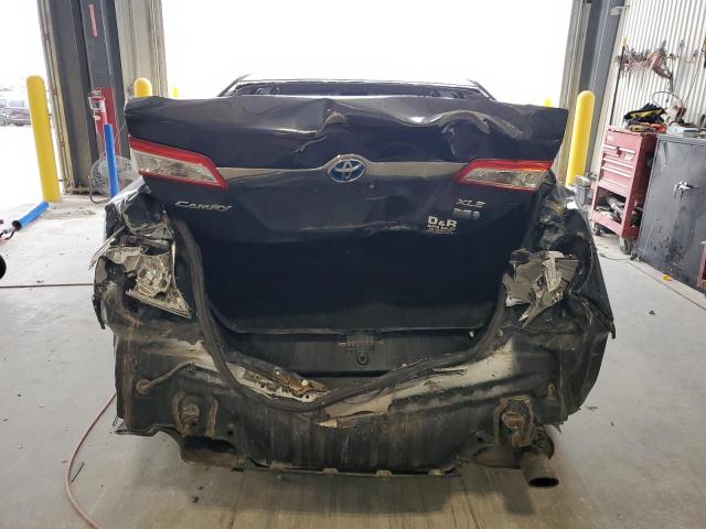 Toyota Camry Hybrid Image 9