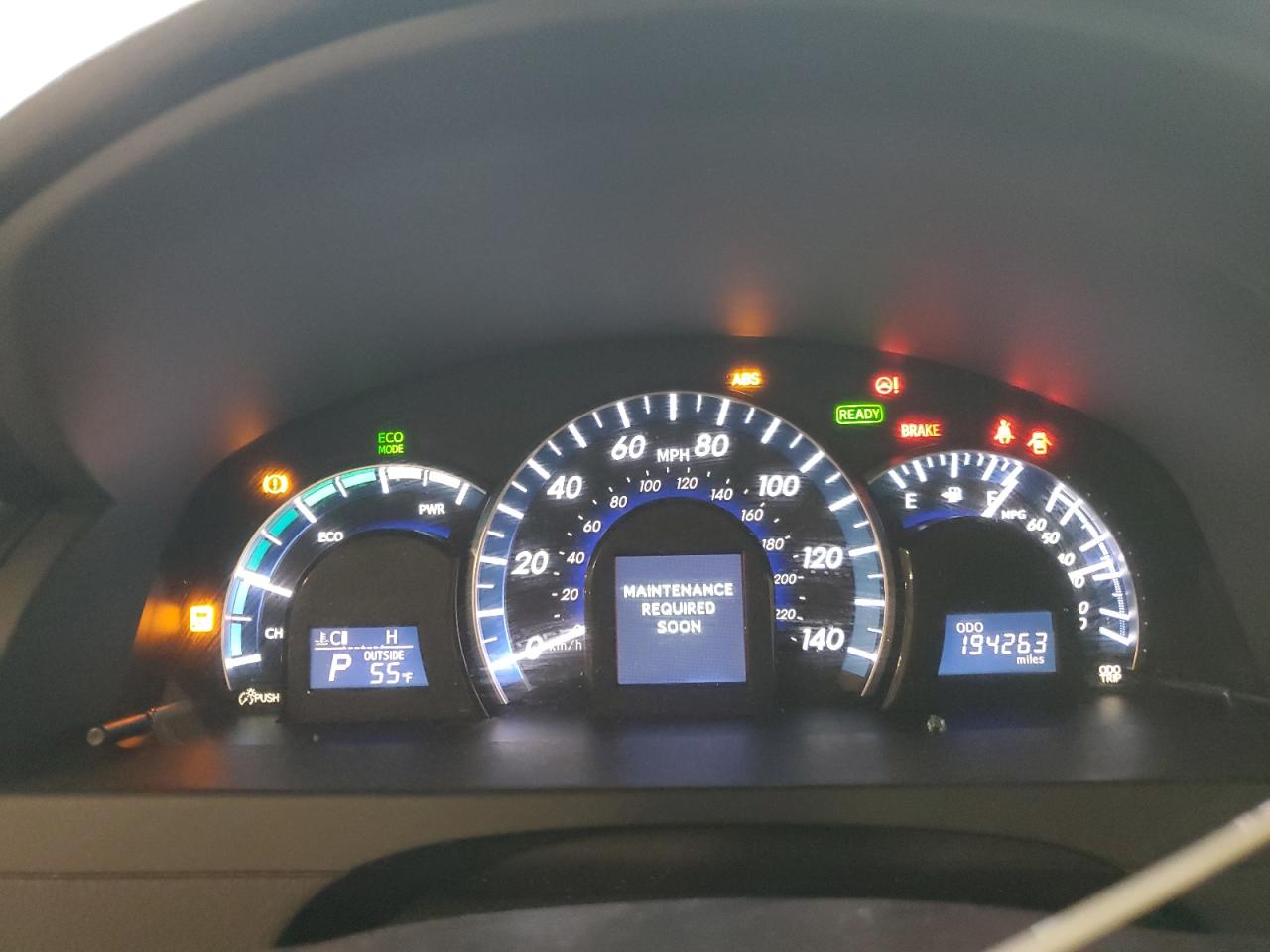 Toyota Camry Hybrid Image 10