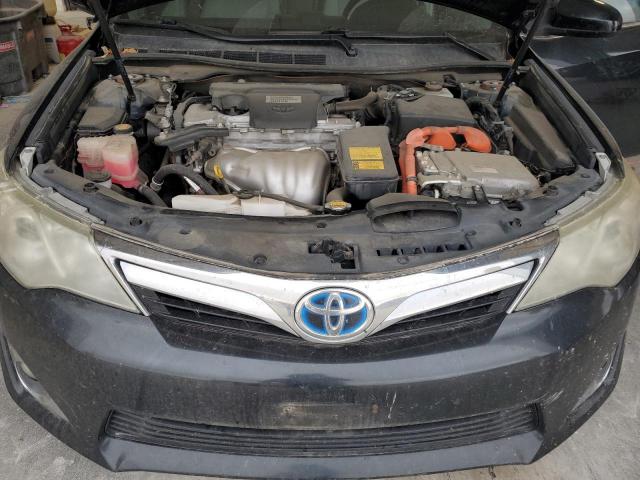 Toyota Camry Hybrid Image 5