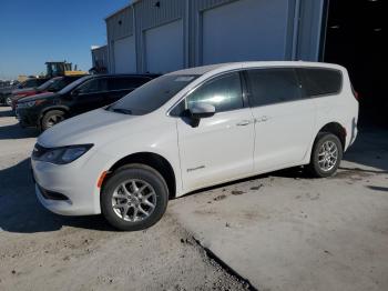  Salvage Chrysler Minivan