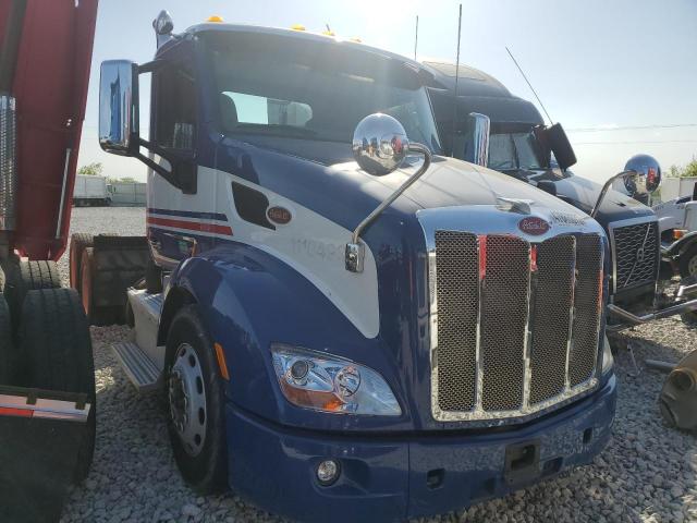  Salvage Peterbilt 579