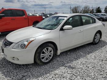  Salvage Nissan Altima
