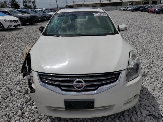 Nissan Altima Base Image 10