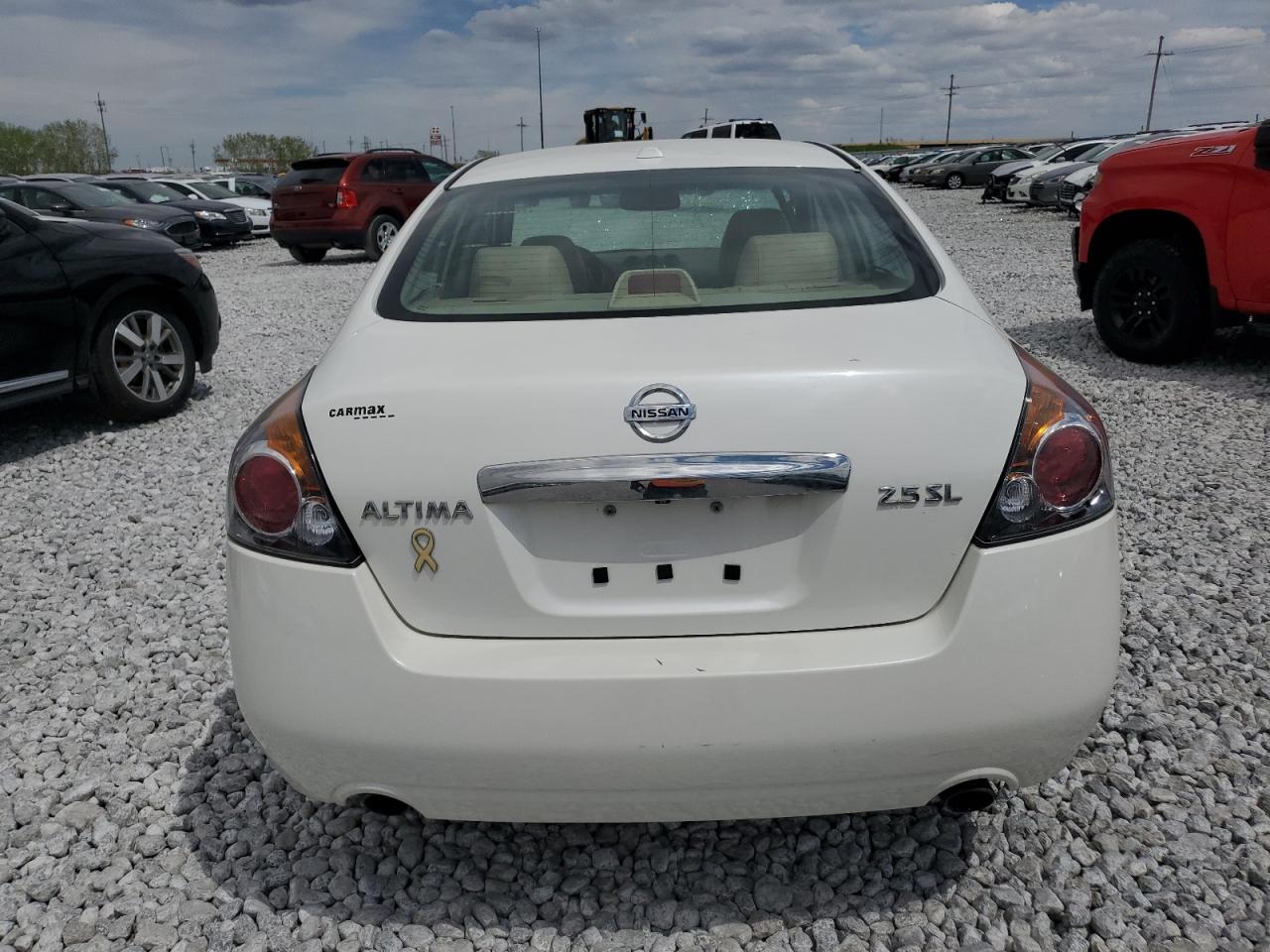 Nissan Altima Base Image 3