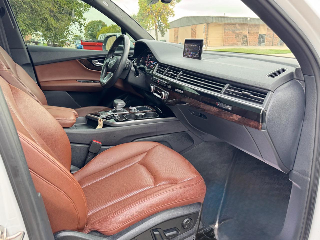 Audi Q7 Prestige Image 9