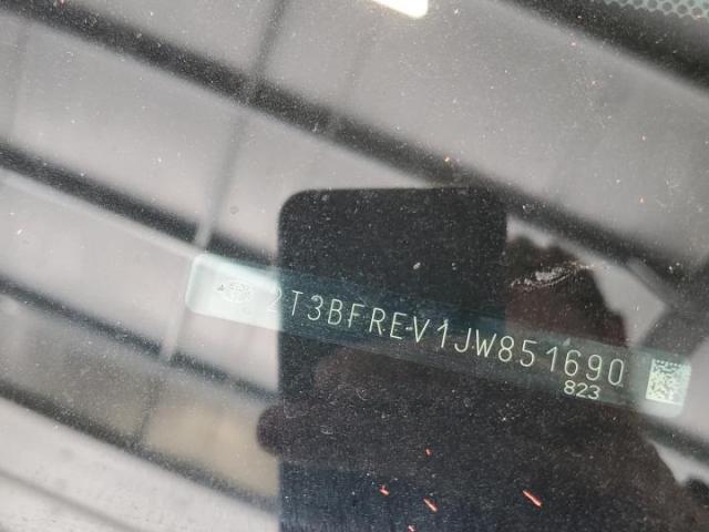 Toyota RAV4 Le Image 8