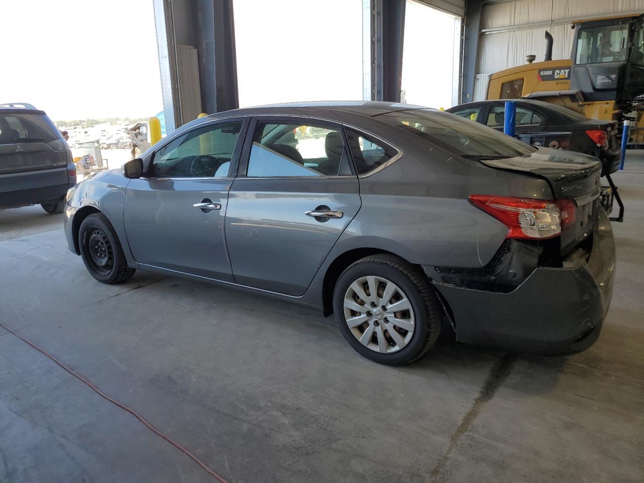 Nissan Sentra S Image 5