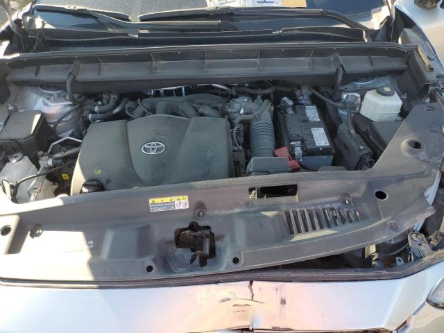 Toyota Highlander L Image 9