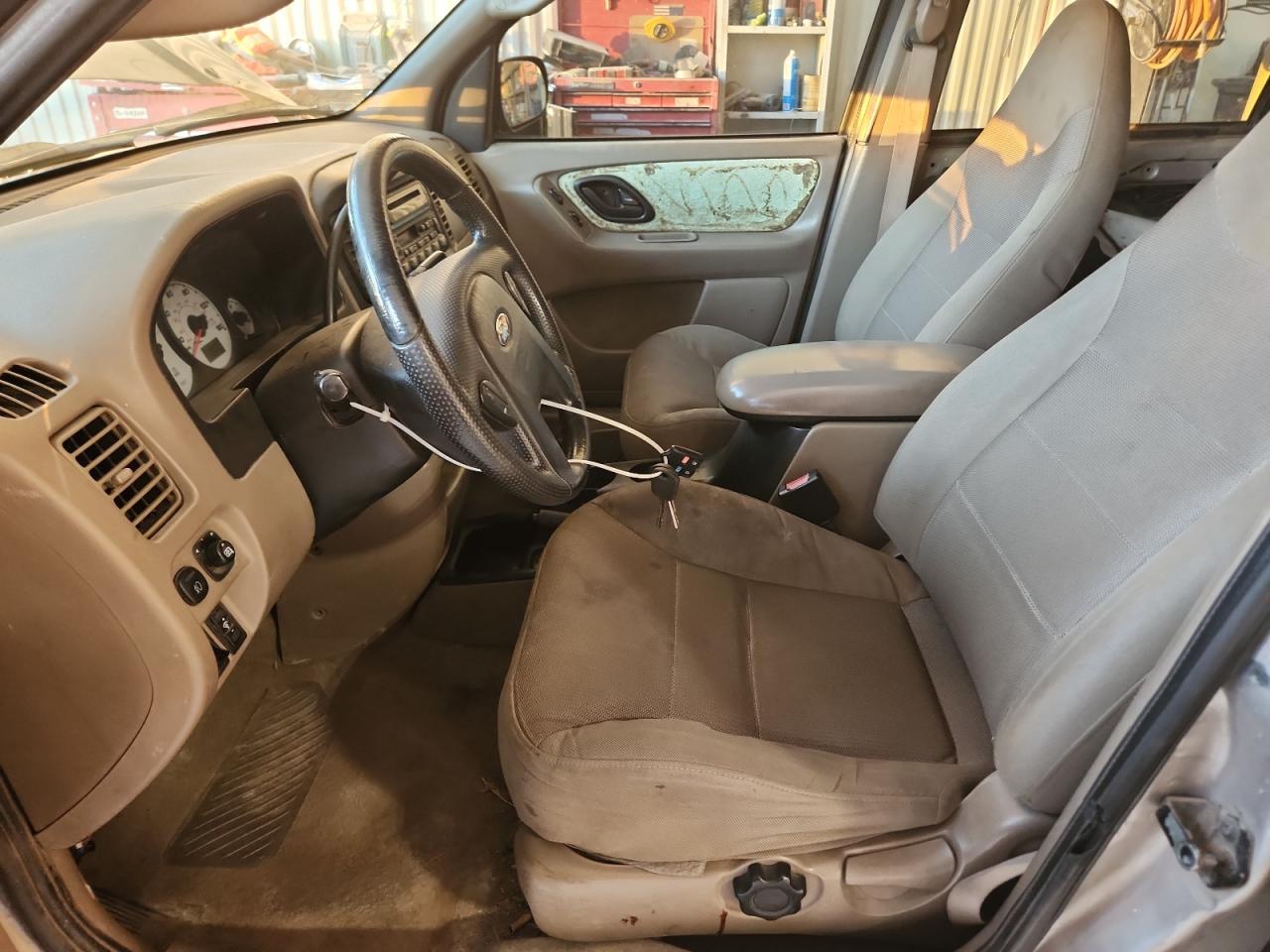 Ford Escape Xlt Image 9