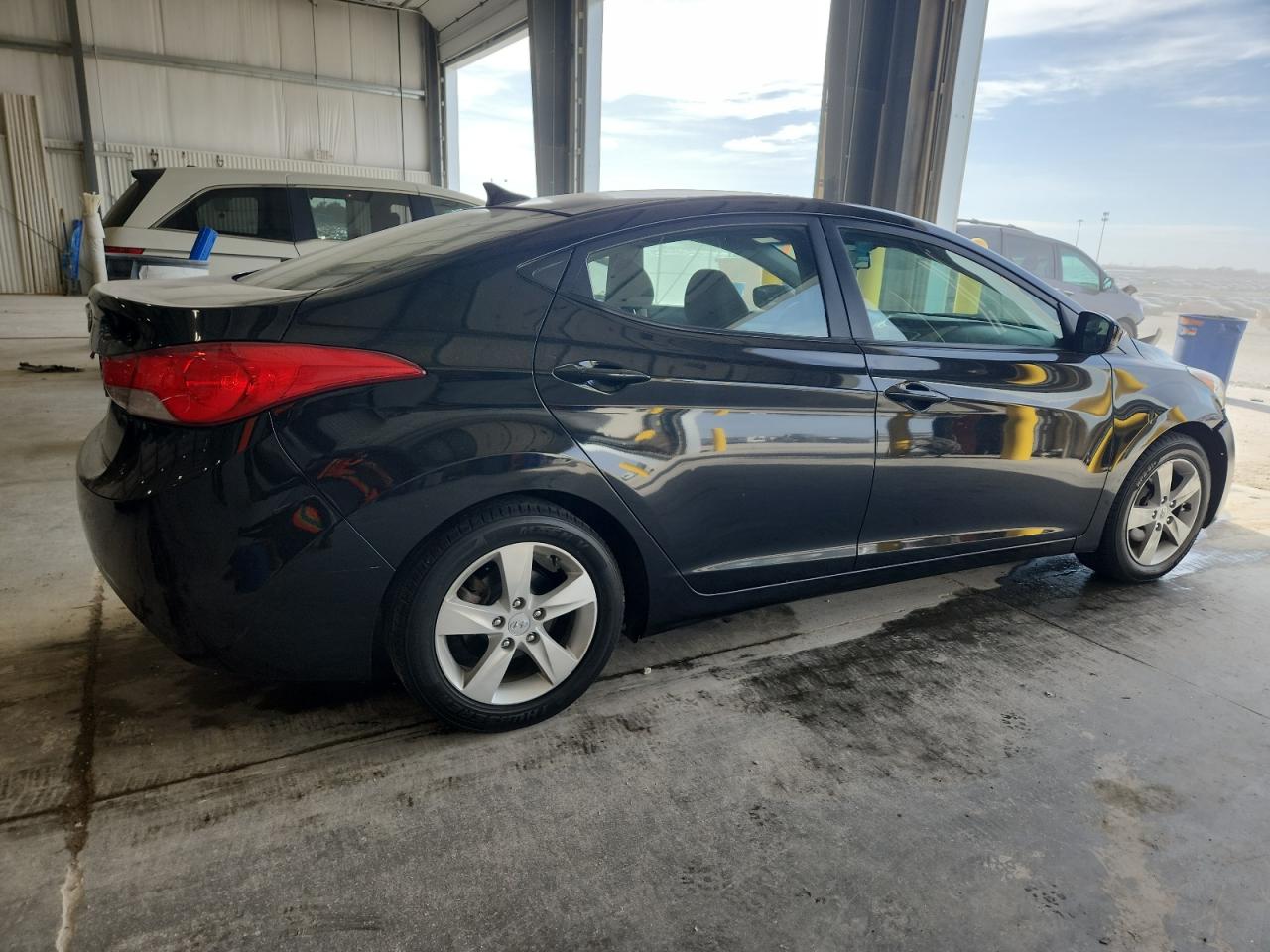 Hyundai ELANTRA Gls Image 2