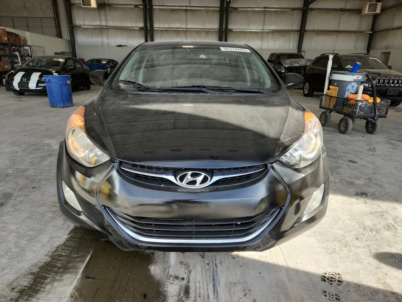 Hyundai ELANTRA Gls Image 4