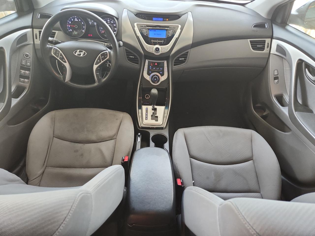 Hyundai ELANTRA Gls Image 8