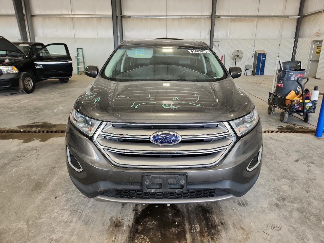 Ford Edge Titanium Image 5
