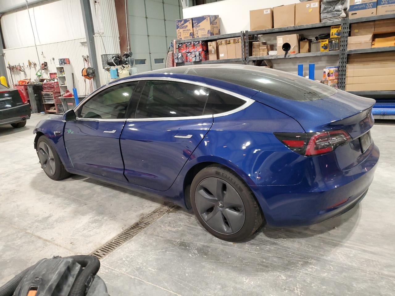 Tesla Model 3 Image 2