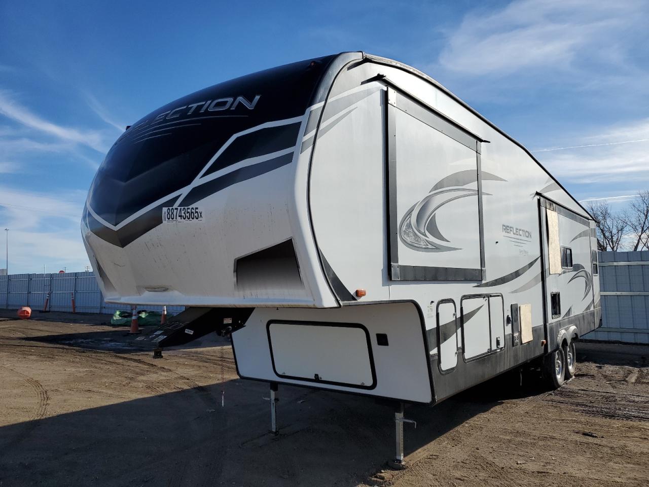 Grandesign Reflection Image 5