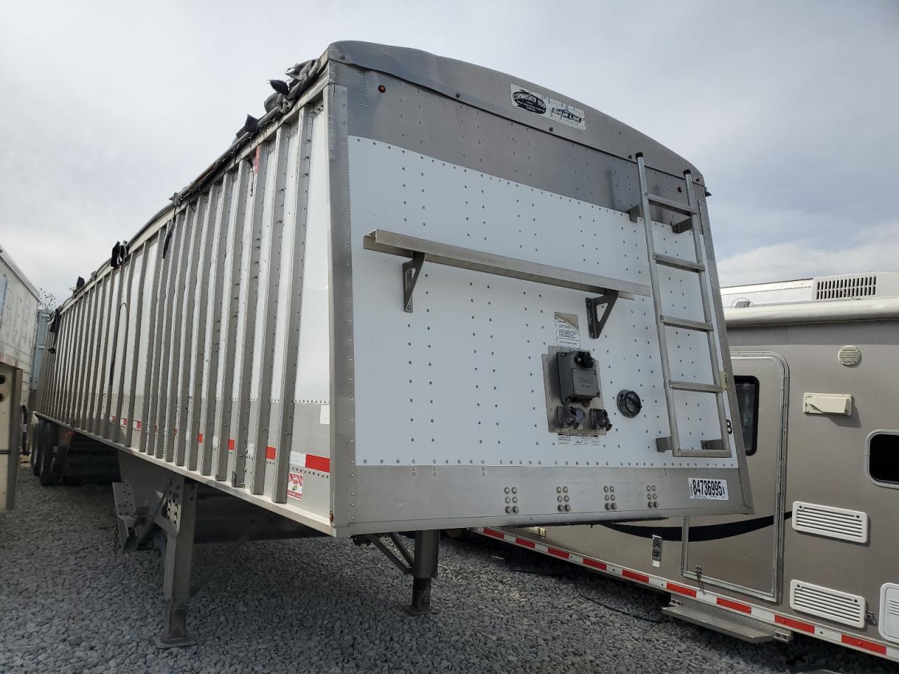 Cornhusker Grainailer Image 1