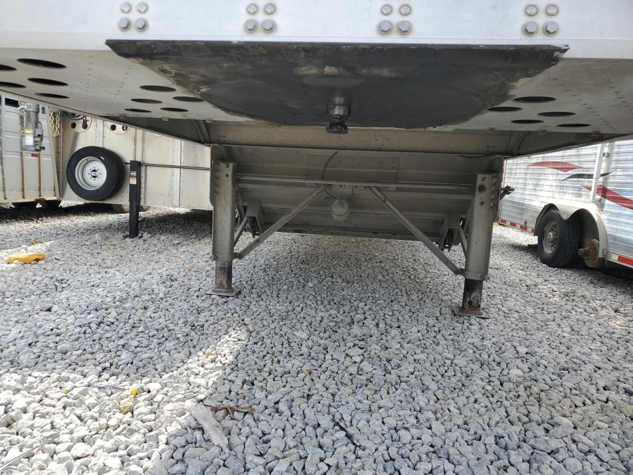 Cornhusker Grainailer Image 2