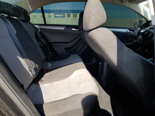 Volkswagen Jetta S Image 9