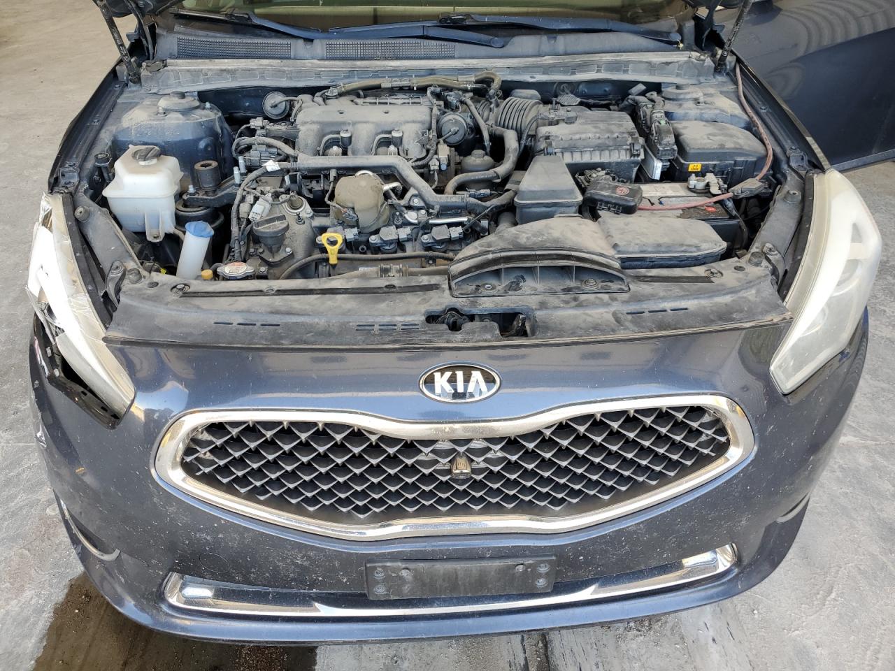 Kia Cadenza Premium Image 9