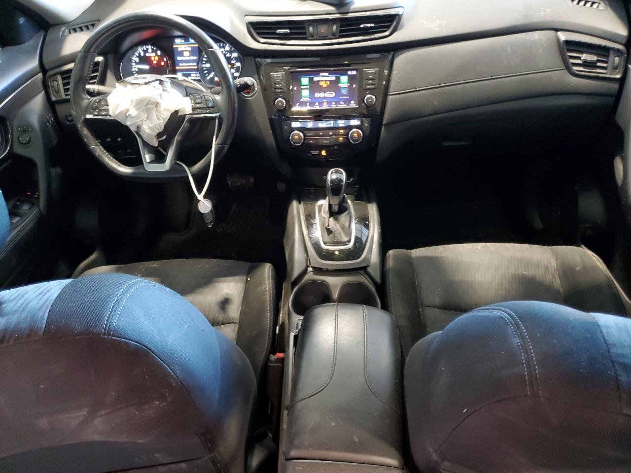 Nissan Rogue S Image 10