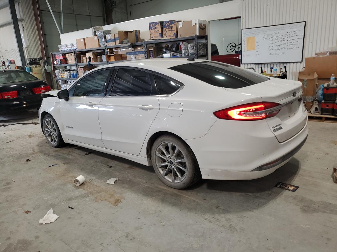 Ford Fusion Se Hybrid Image 3