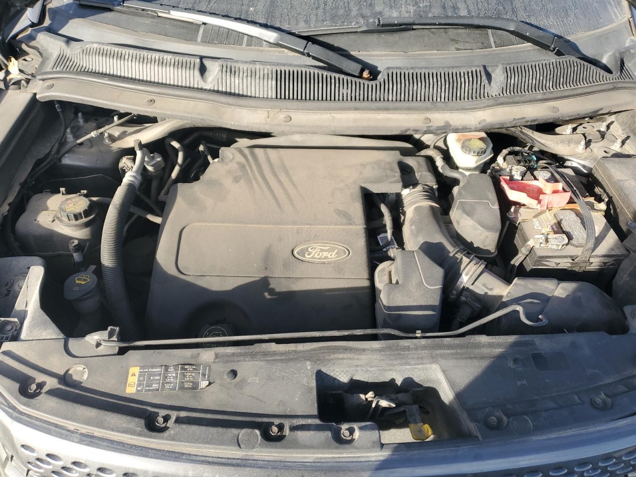 Ford Explorer Limited Image 11