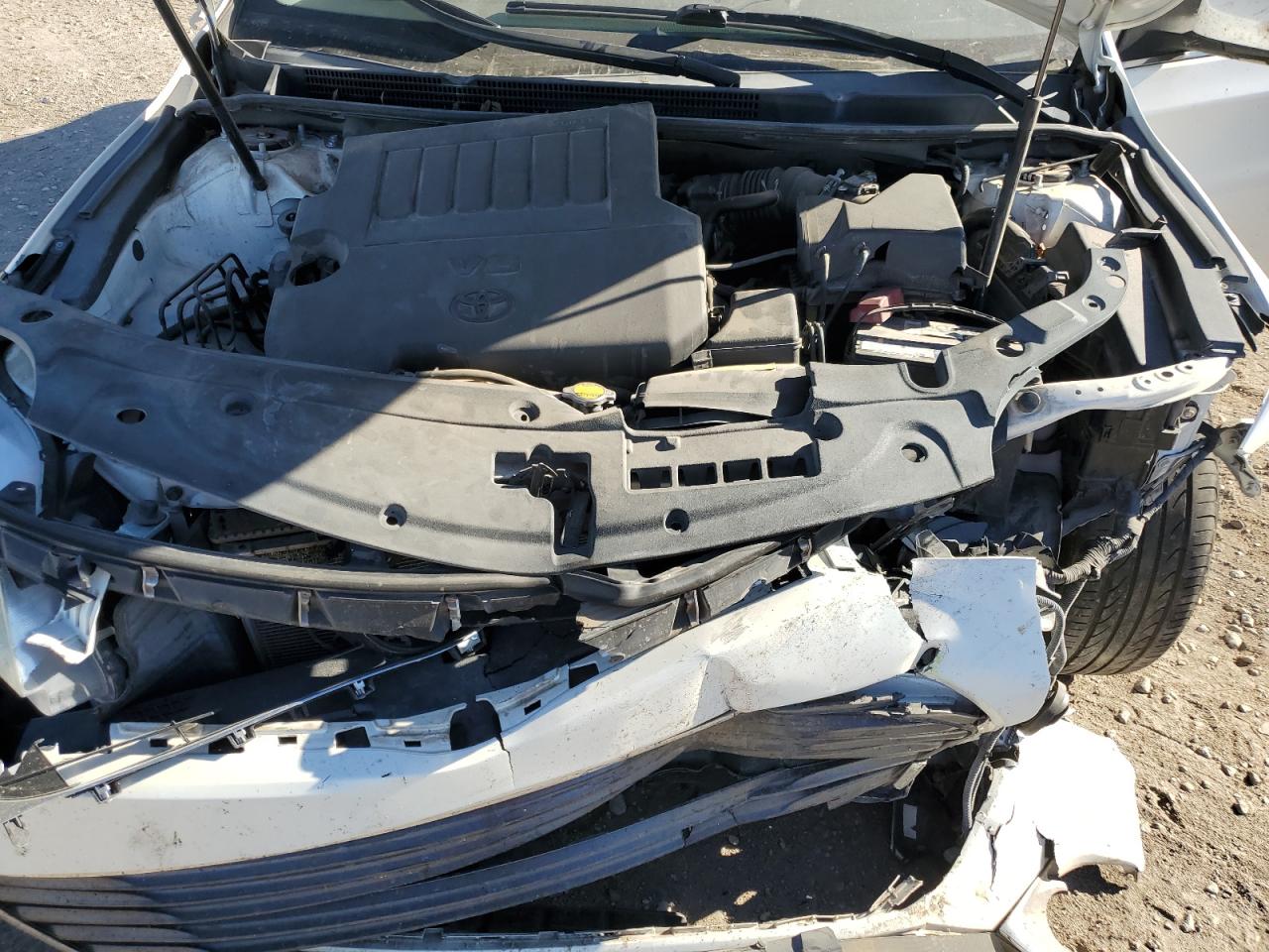 Toyota Avalon Base Image 3