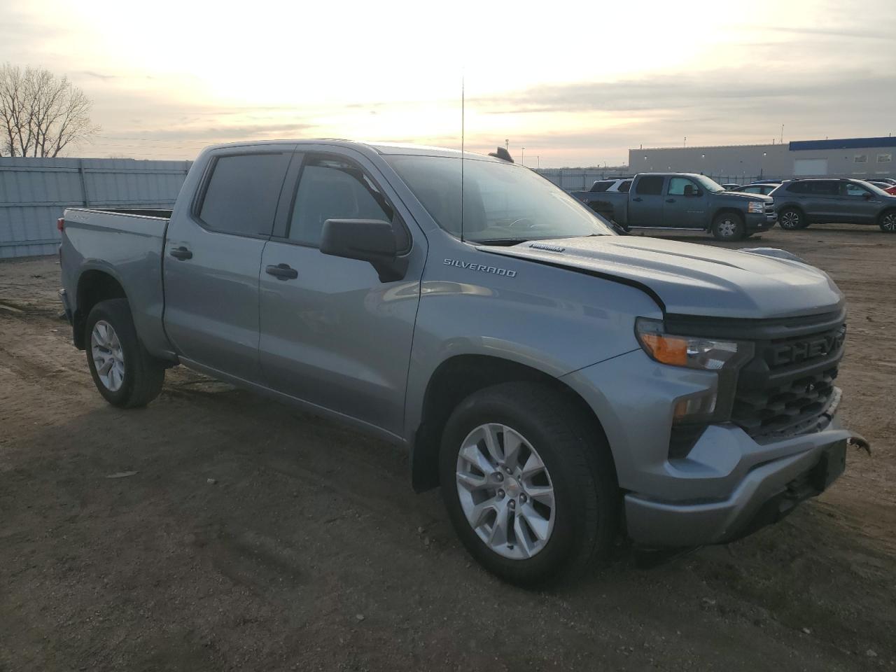 Chevrolet Silverado K1500 Custom Image 3